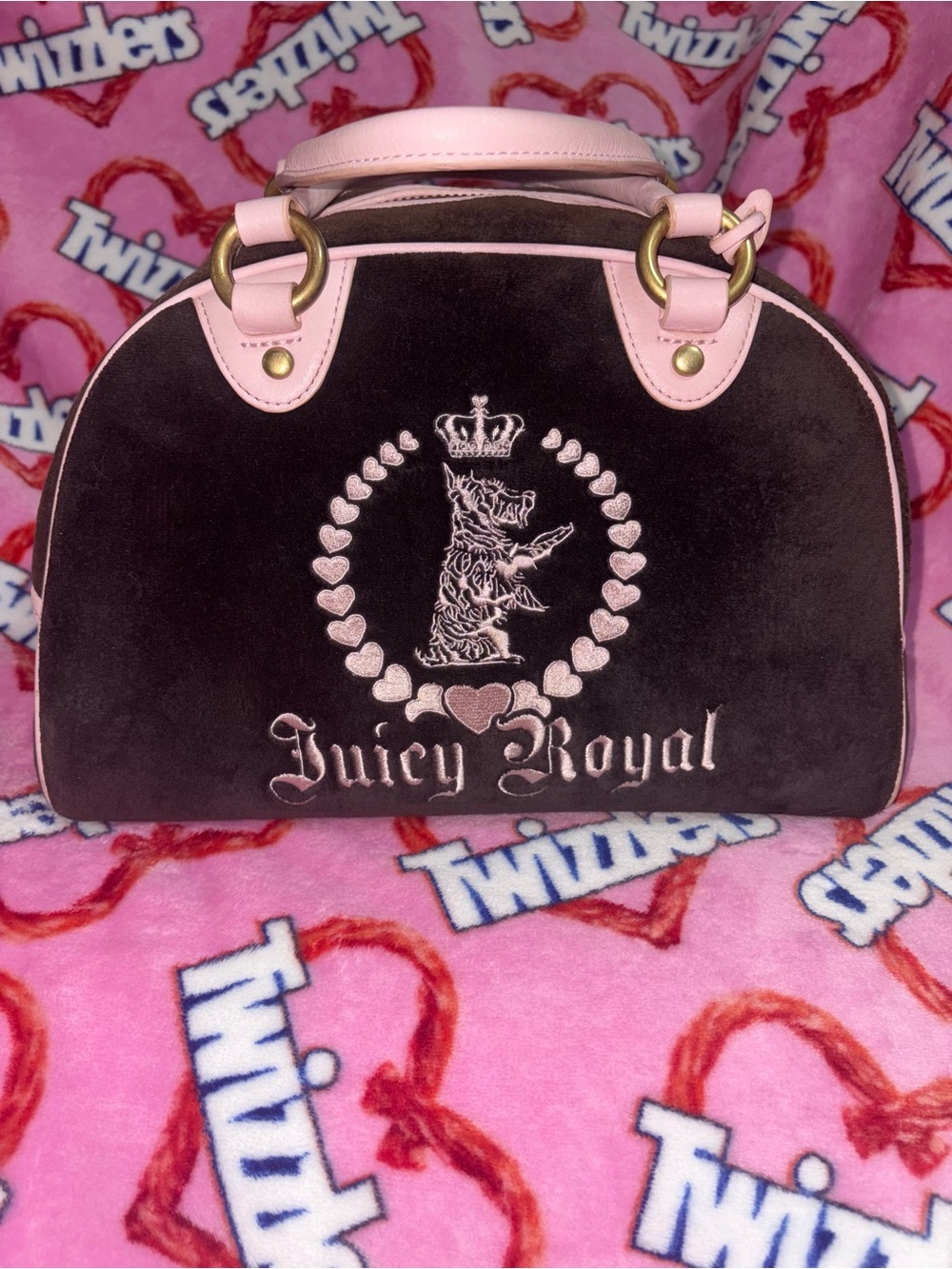 Juicy Couture 🩷🤎 Vintage Royal Juicy Bowler Bag: “Girls Will Be Juicy Girls” - Picture 2 of 16